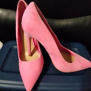 EUC Shoe Dazzle Suede Heels